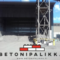 Betonipalikka rakennus. Karjalan Betoni Oy